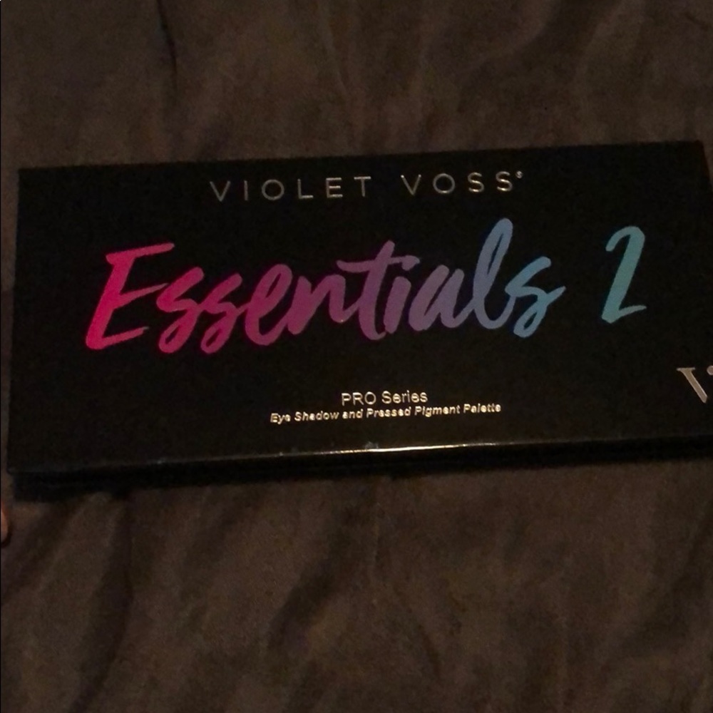 Violet Voss eye shadow pallet